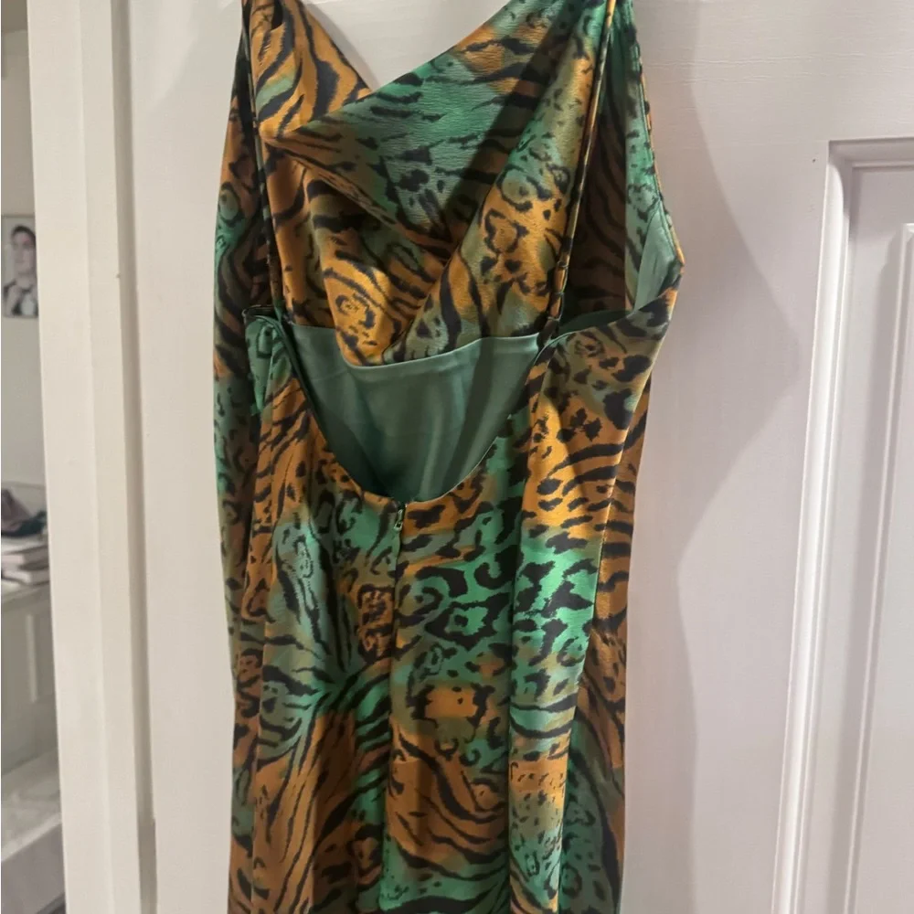 NWT Camila Coehlo green leopard dress - Picture 4 of 5